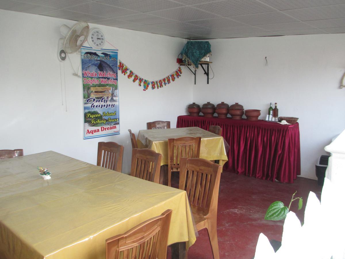Uppuveli Beach House Trincomalee Kültér fotó