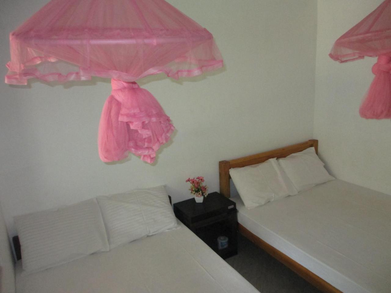 Uppuveli Beach House Trincomalee Kültér fotó